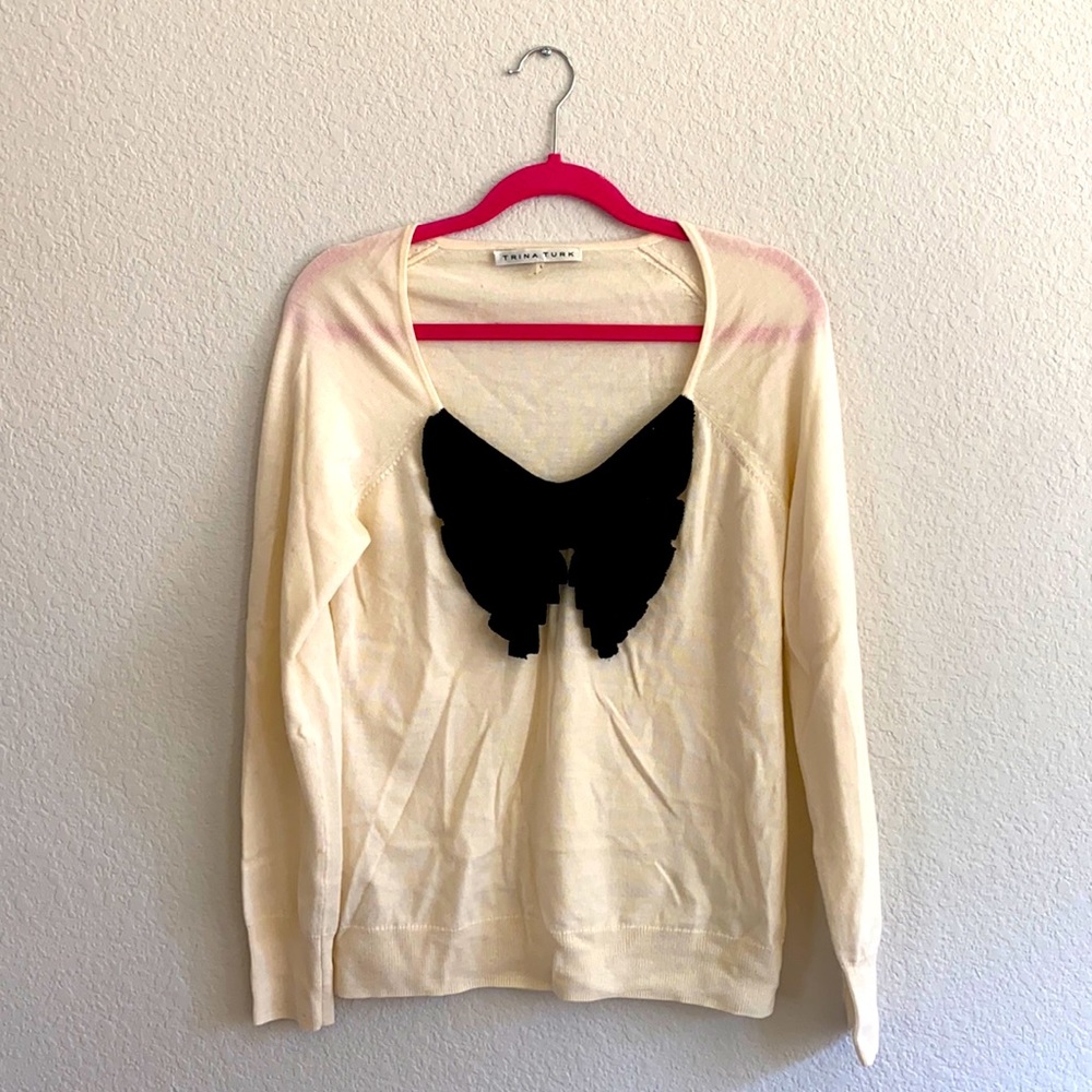 Women's Size L Trina Turk Cream Color Sweater With Ribbon